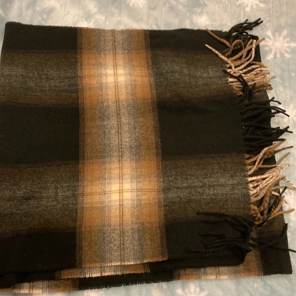 Dockers large plaid scarf